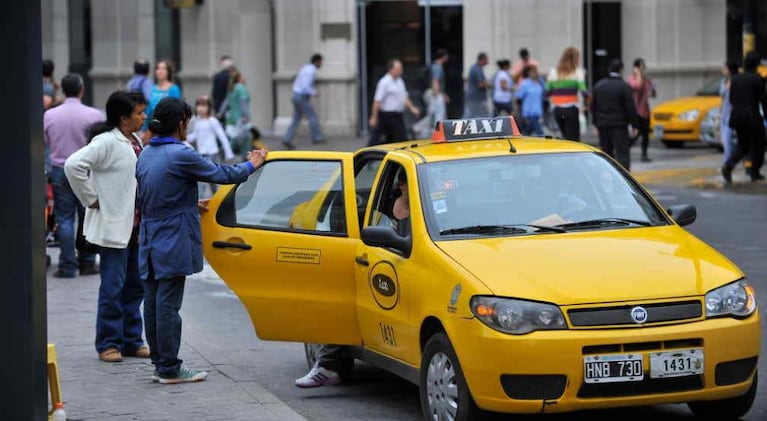Proyectan taxis con aire acondicionado