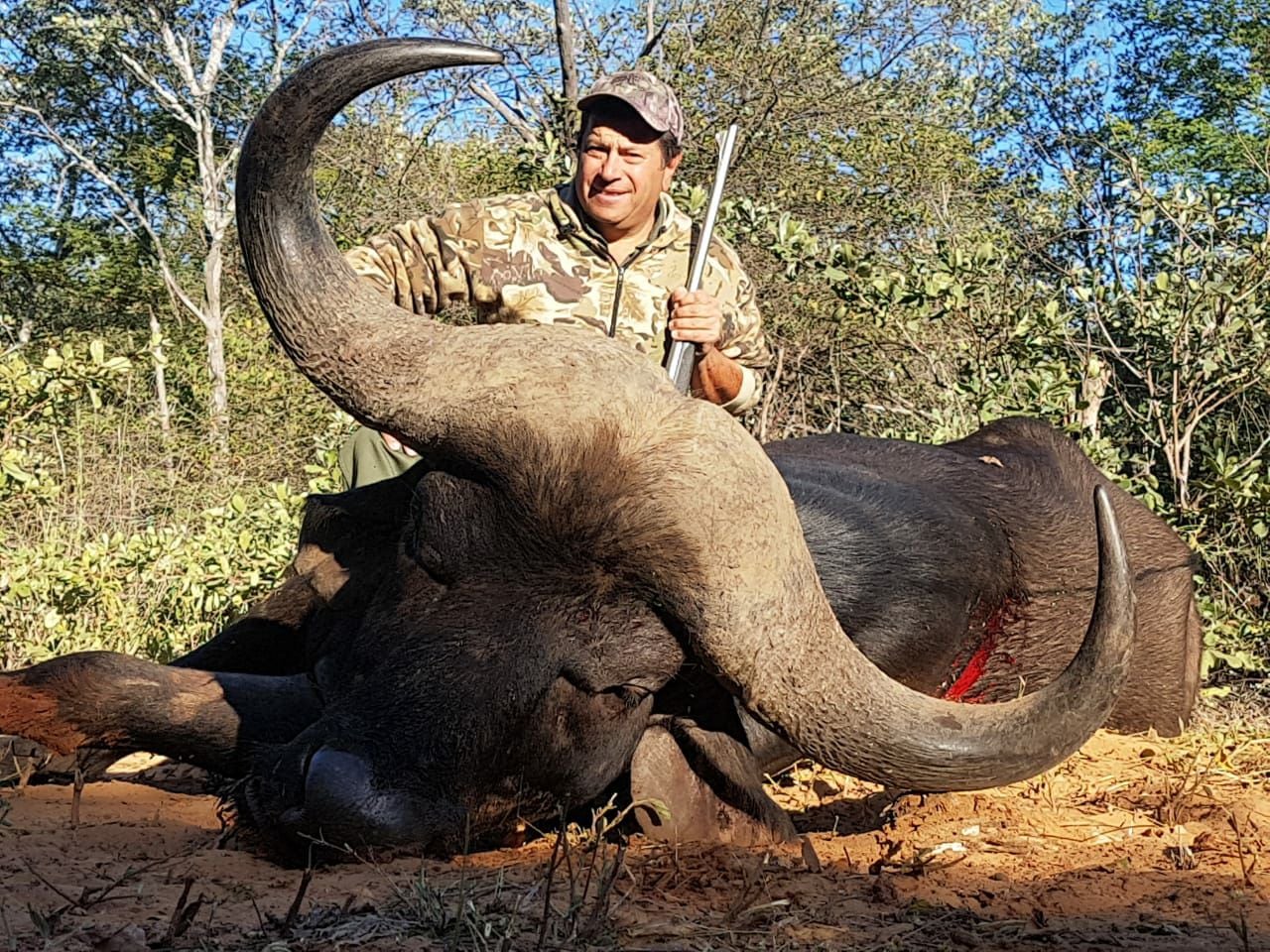 Publicaron las fotos con los cadáveres de animales como trofeos.