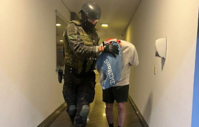 Puntos fijos de venta y delivery: cómo actuaba la banda que usaba un showroom y cayó con drogas sintéticas