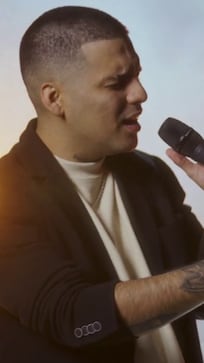 Pupi Ortiz deslumbró con el estrenó un nuevo enganchado romántico