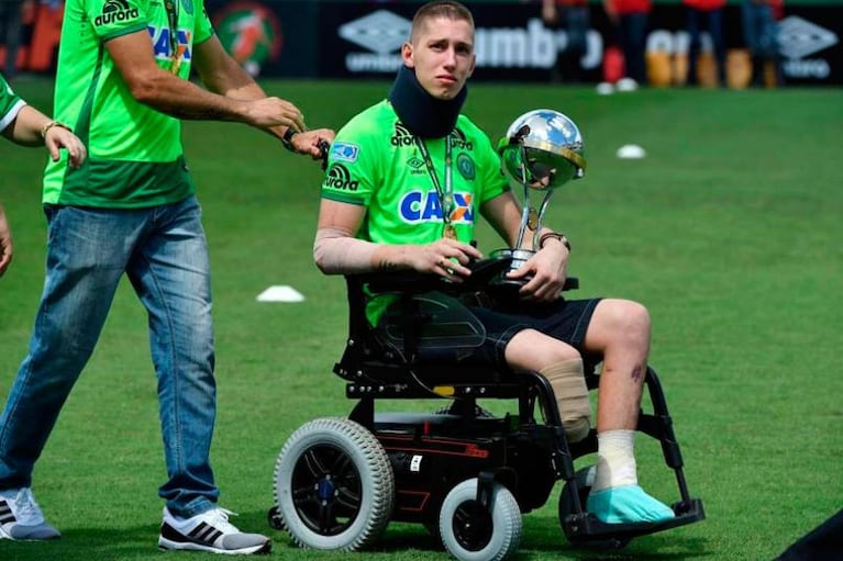 Pura emoción: Chapecoense volvió a jugar tras la tragedia