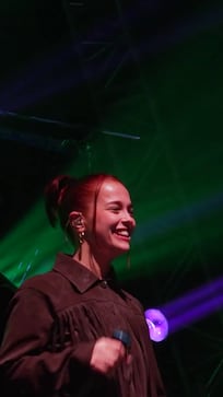 Q’ Lokura estrenó un enganchado de cumbia en vivo junto a Nhay