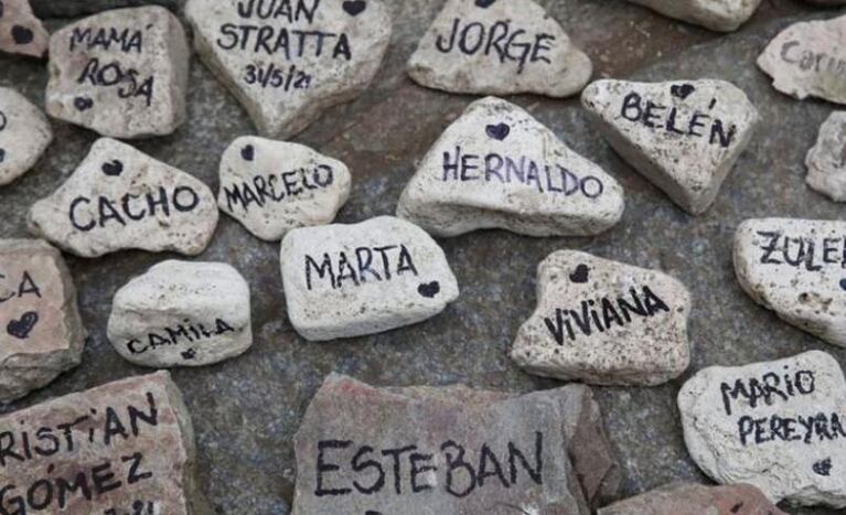 Qué hará el Gobierno con las piedras de la marcha por los muertos del Covid