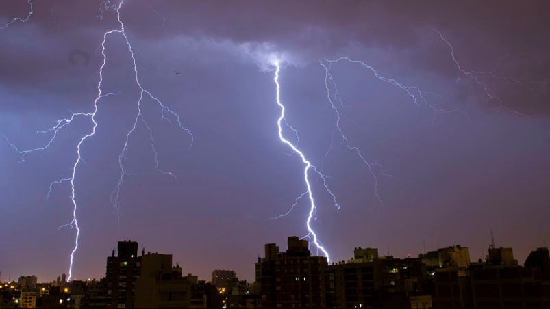 Qué lugares son más seguros para permanecer durante una tormenta eléctrica. Foto: Archivo ElDoce.tv