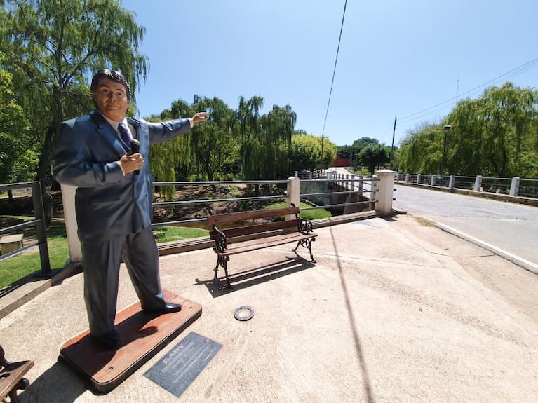 Qué pasó con la estatua de Gary en Amboy