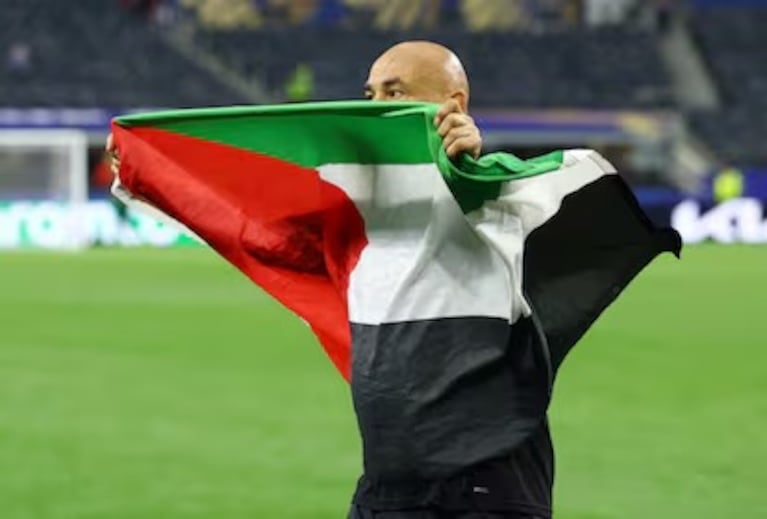 Qué sanciones puede recibir la Selección Argentina por la bandera de Malvinas