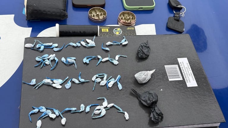 Quedaron detenidos tras el control policial.