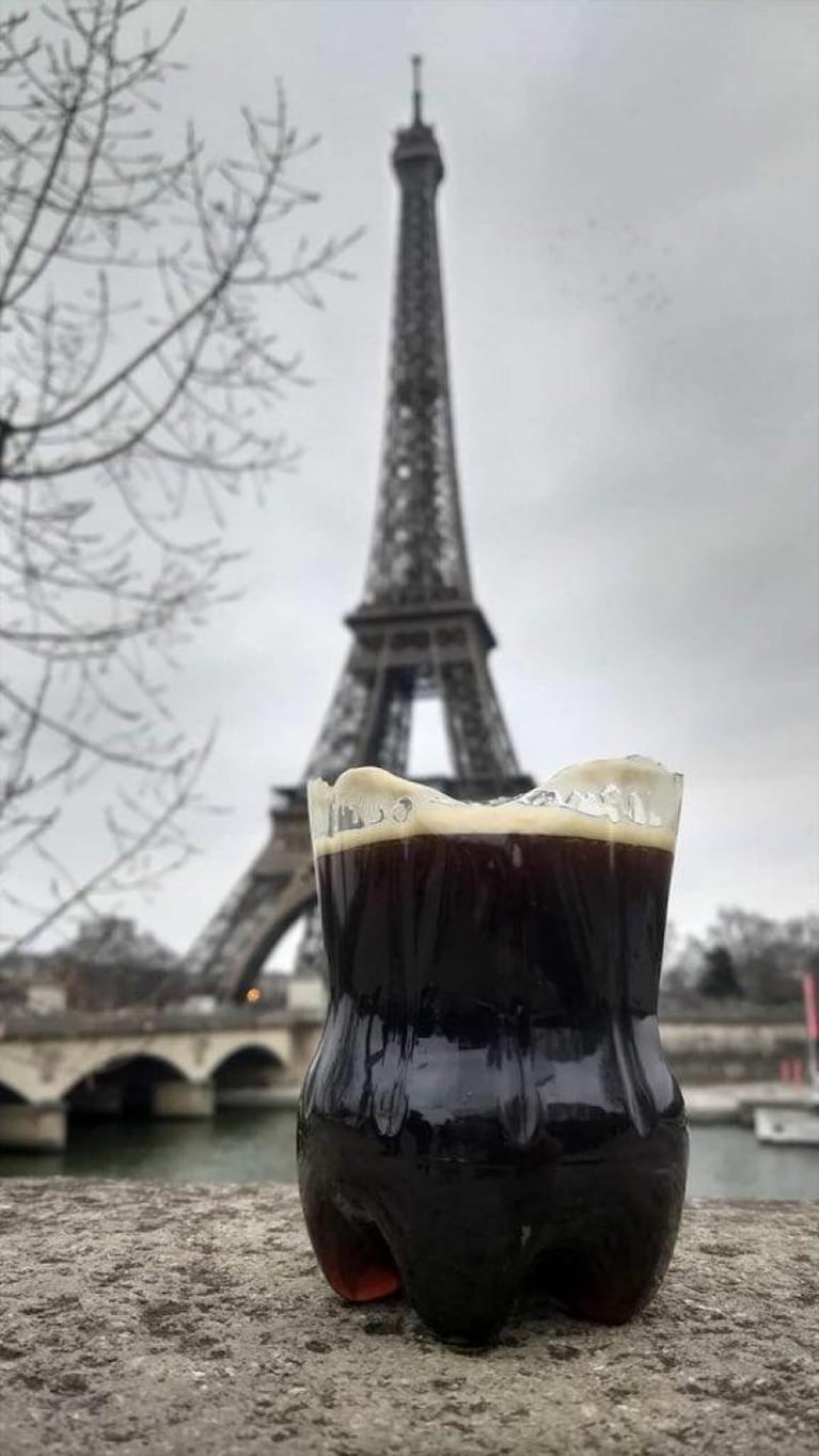 Quién es el cordobés de la foto del fernet en la Torre Eiffel