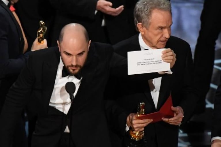 Quién tiene la culpa del peor error en la historia de los Oscars