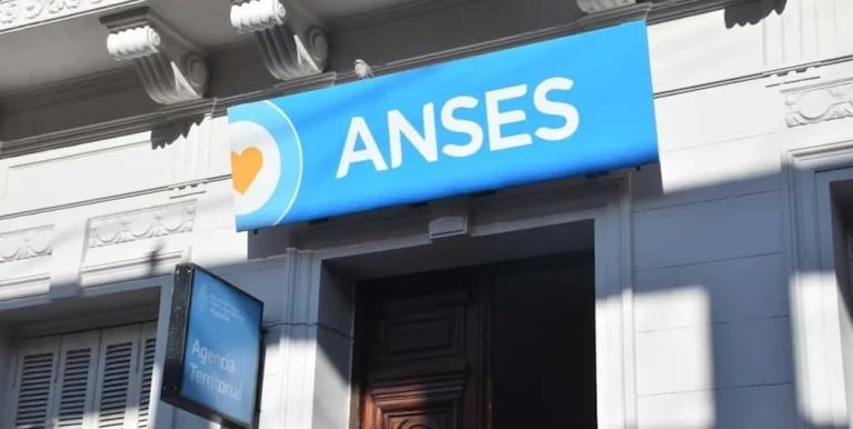 Quiénes pueden pedir la ayuda de Anses a personas sin trabajo: el paso a paso del trámite