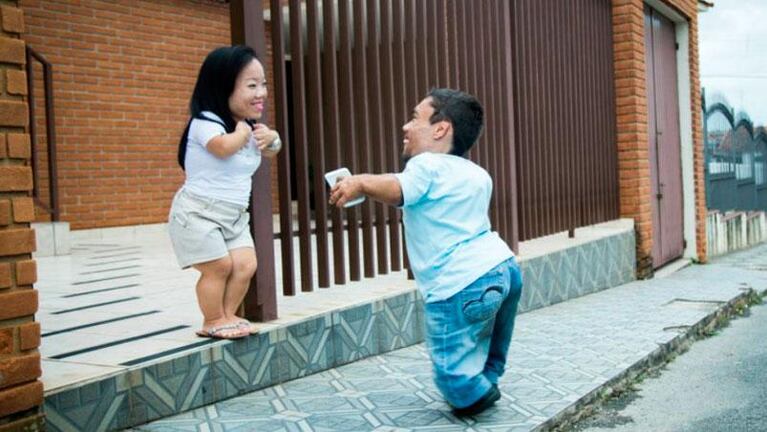 Quieren entrar al Libro Guinness por ser la pareja más pequeña