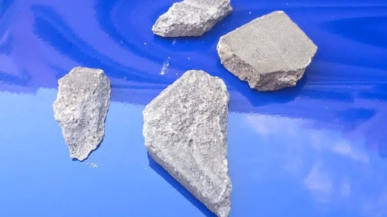 Quinto naranjita detenido en horas en Córdoba: ahora fue una mujer por dañar autos a piedrazos