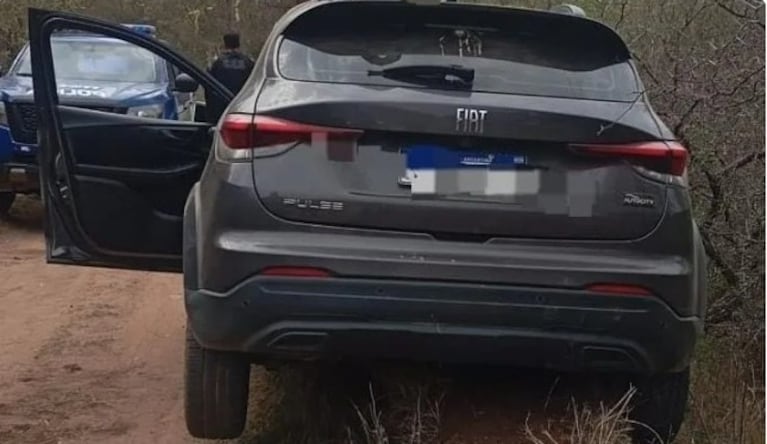 Quiso escapar de un control, chocó y fue arrestado. Tenía pedido de captura por robo calificado.