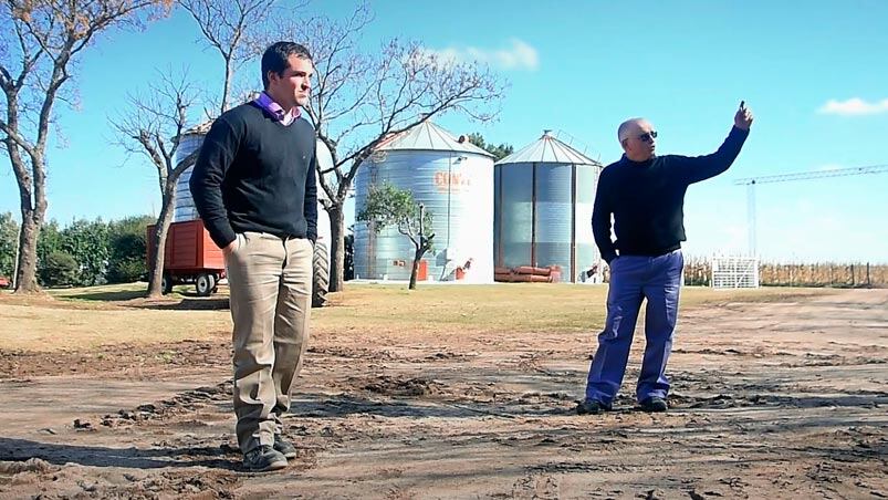 Quito y Lucas, padre e hijo comparten su amor por el campo.