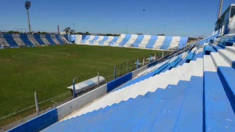 Racing apoyó al presidente de AFA, Chiqui Tapia.