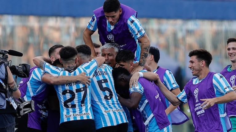 Racing campeón de la Copa Sudamericana (Foto: EFE).