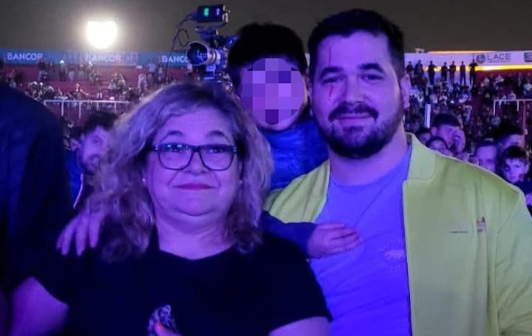 Ramiro junto a su mamá Ana y su hijo Ítalo.