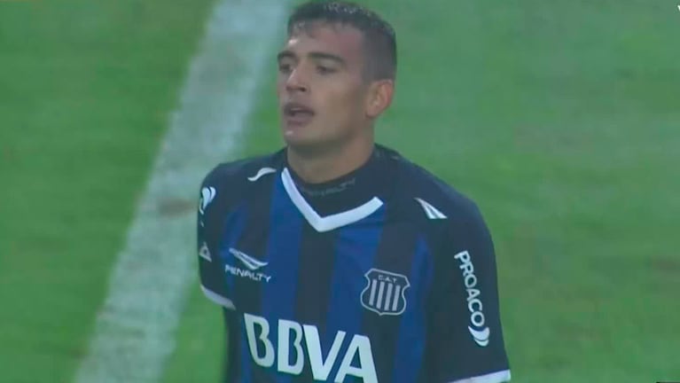 Ramis marcó el primero de Talleres contra Sarmiento