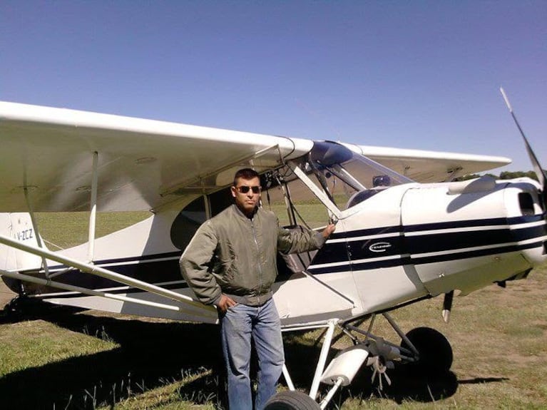 Rasgido estuvo ocho años en la Fuerza Aérea.