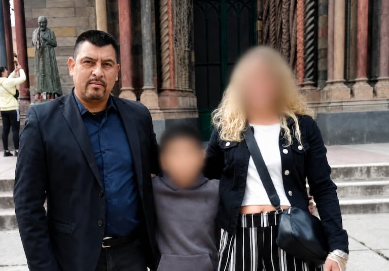 Rasgido tiene 48 años y es padre de un niño de 11.