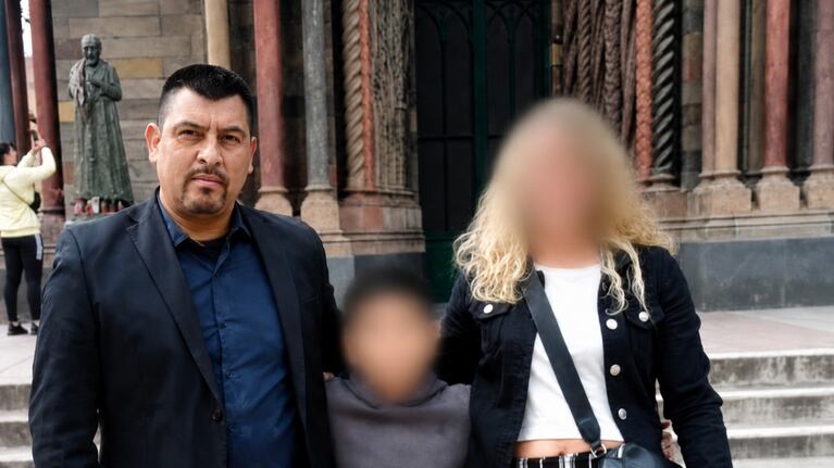 Rasgido tiene 48 años y es padre de un niño de 11.