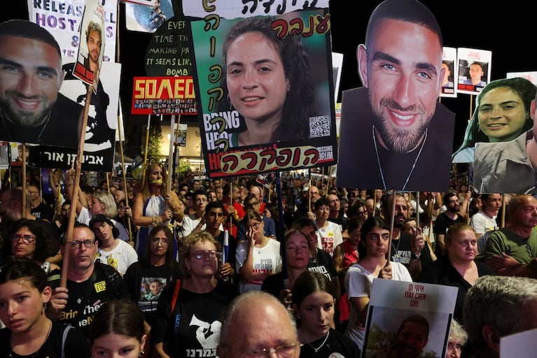 Reclamos de familiares de los rehenes secuestrados por la organización terrorista Hamas.