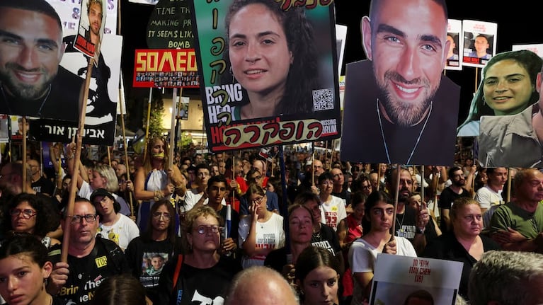 Reclamos de familiares de los rehenes secuestrados por la organización terrorista Hamas.