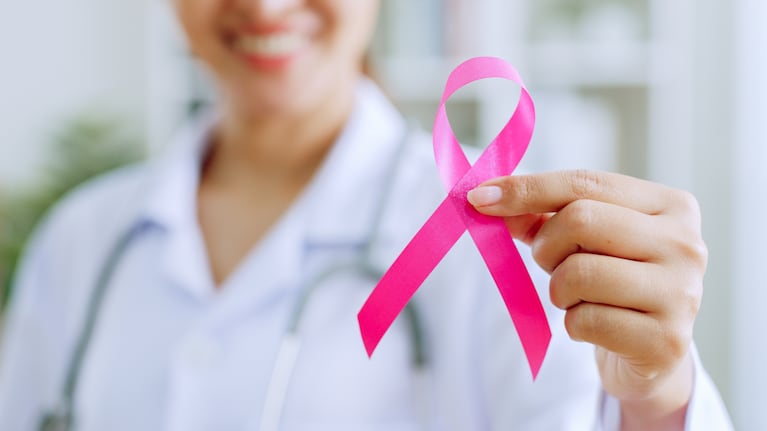 Recomendaciones para prevenir el cáncer de mama y detectarlo de manera temprana.