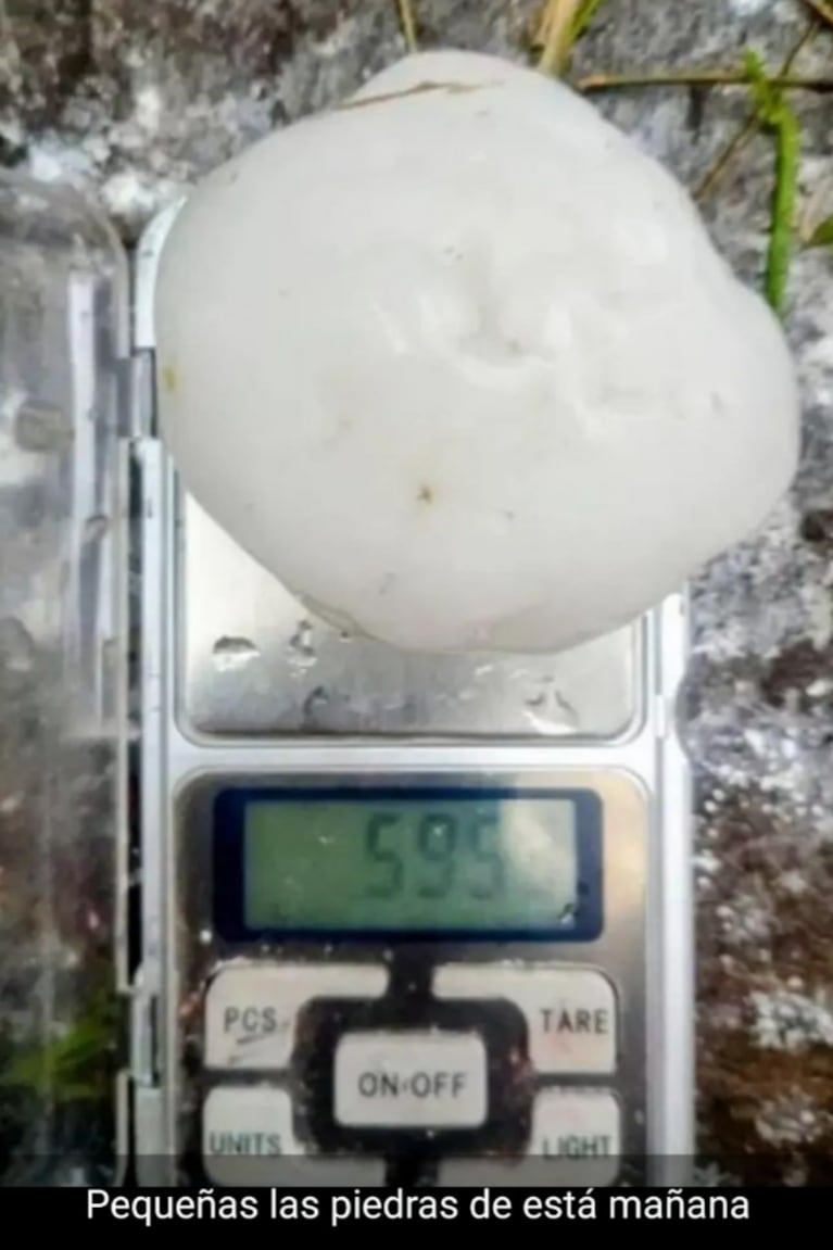 ¿Récord en Córdoba? Pesó un granizo y el resultado fue impactante