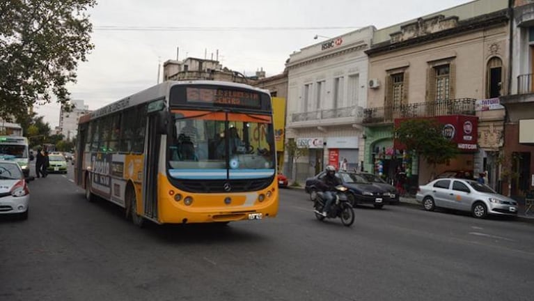 Reducen la frecuencia del transporte urbano por el receso invernal