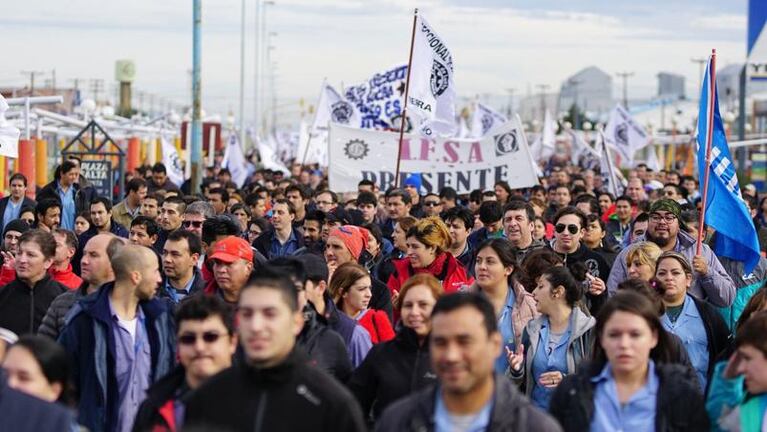 Reforma tributaria: electrónica más barata y congelamiento de sueldos