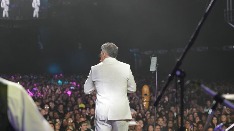 Resumen de lo que fueron las primeras dos noches de La Barra, con 7.500 personas, 40 canciones y artistas invitados.