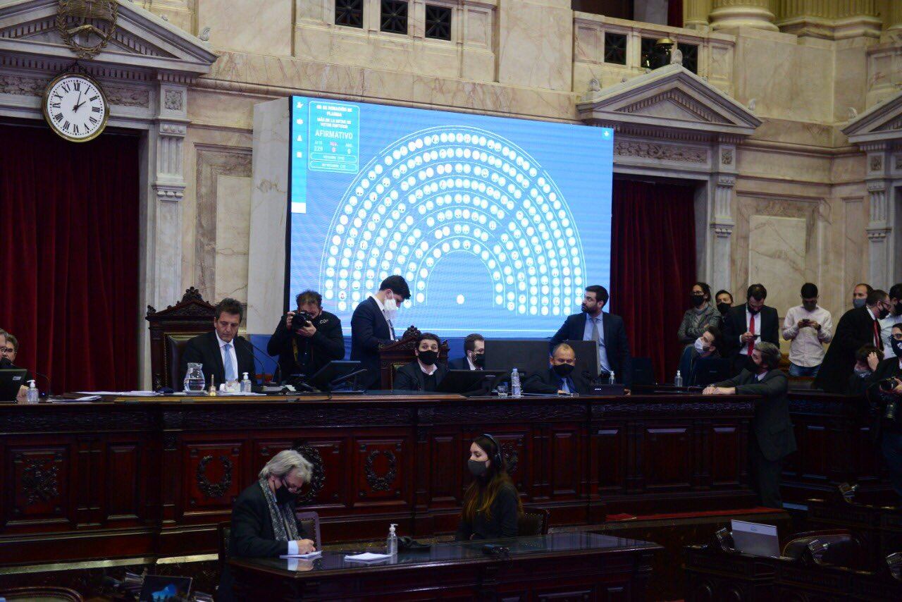 Reunión informativa de la comisión de Vivienda y Ordenamiento Urbano.