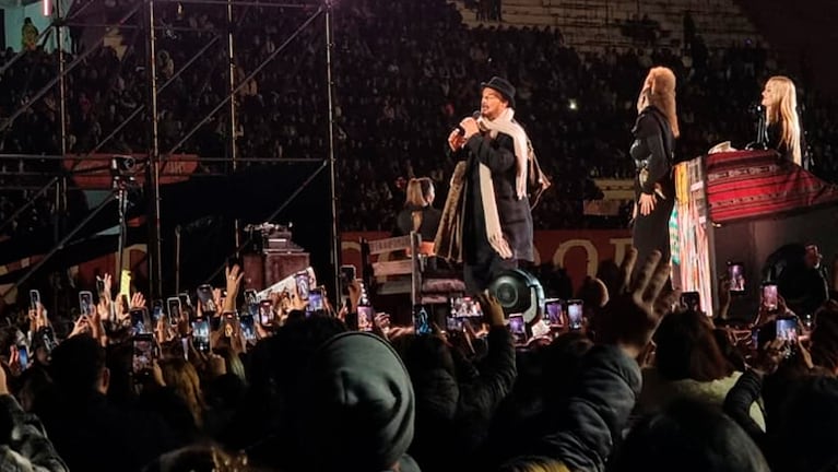 Ricardo Arjona cara a cara con el público cordobés.
