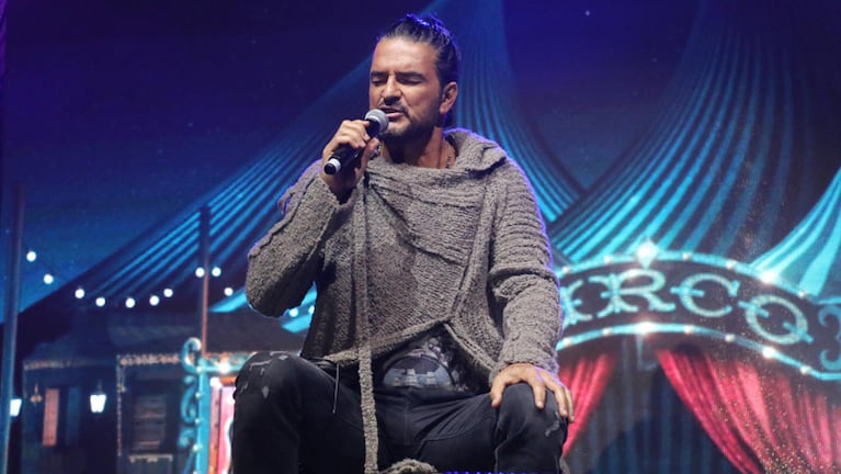 Ricardo Arjona no dio el sexto recital porque según su productora no estaba pautado.