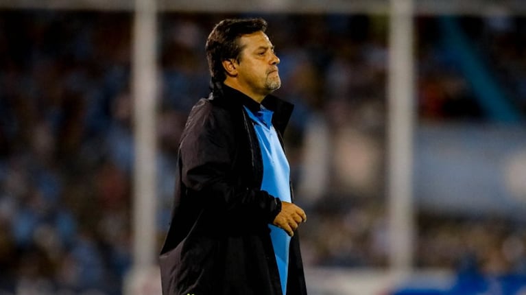 Ricardo Caruso Lombardi vuelve a dirigir (Foto: X/@Belgrano)