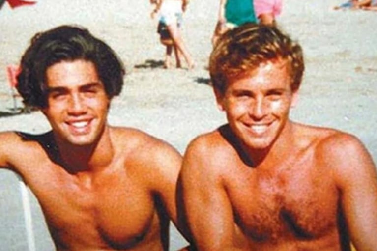 Ricardo Fort y Guido Süller a fines de la décvda del 80, cuando eran pareja. 
