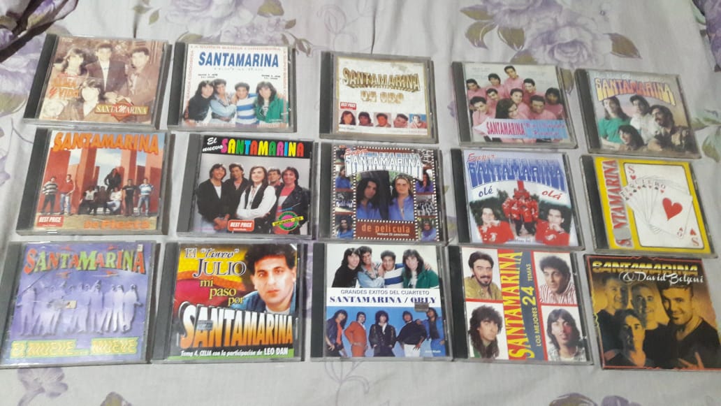 Ricardo tiene más de tres mil discos, de todas las bandas de cuarteto.