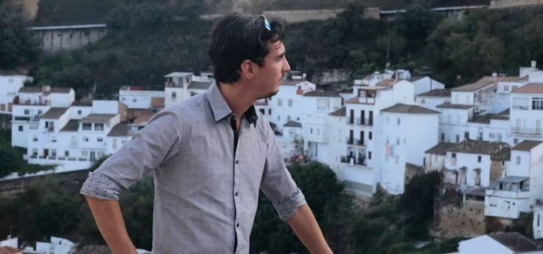 Rico vivía en España desde hacía casi una década.