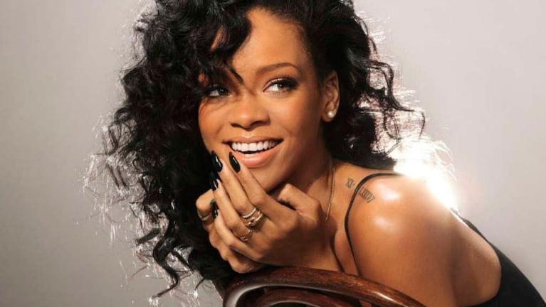 Rihanna y un regalo al que quizás le saque provecho.
