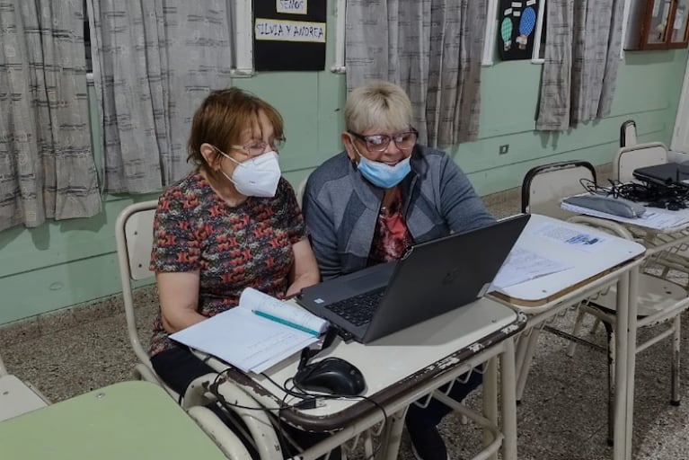 Rita terminó la primaria con 84 años y quiere seguir estudiando