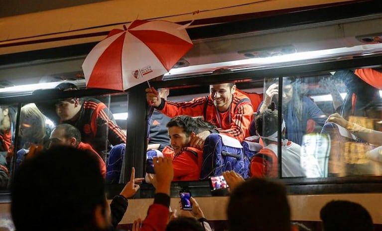 River en Japón: equipo listo, banderazo y hoteles cápsula