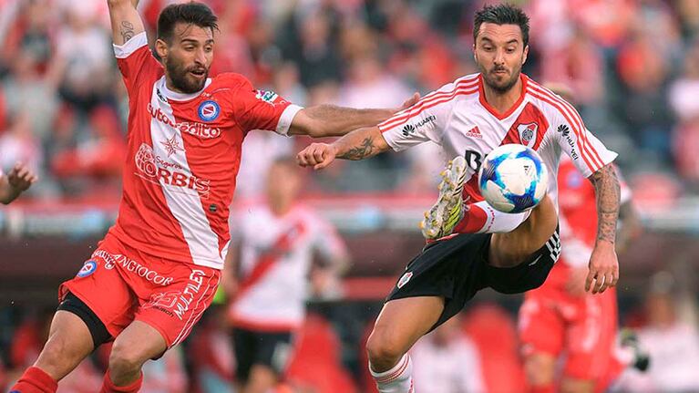 River no sacó una buena nota: empató ante Argentinos