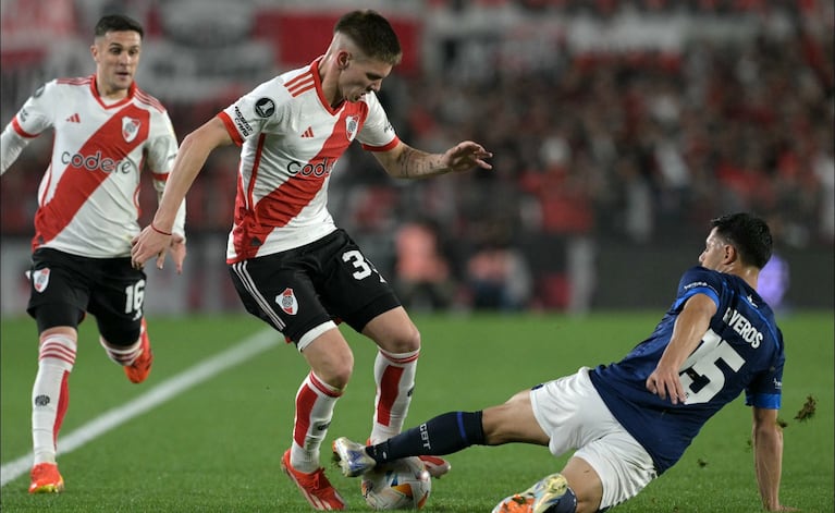 River-Talleres en el Monumental.