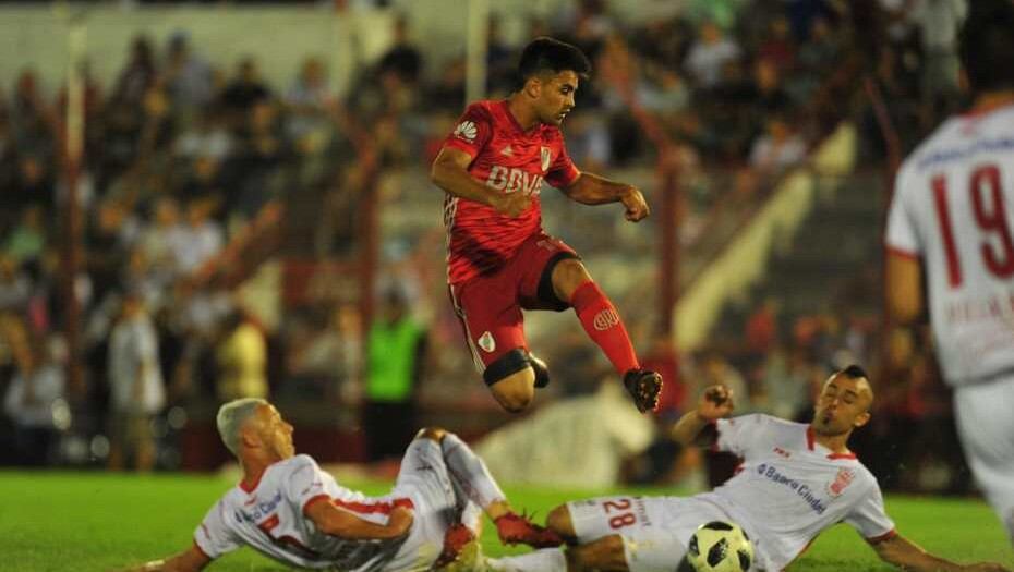 River y Huracán, en un partido caliente. 