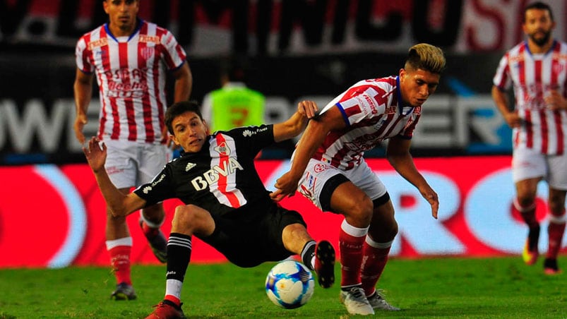 River y Unión igualaron en un partido parejo. 