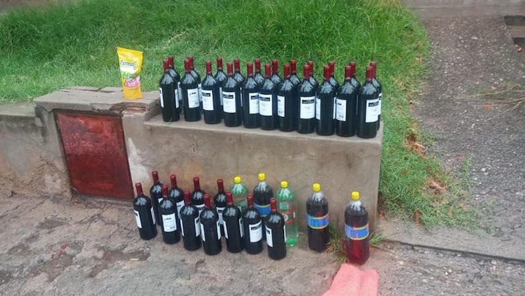 Robaron vinos y gaseosas en una hormigonera: terminaron detenidos