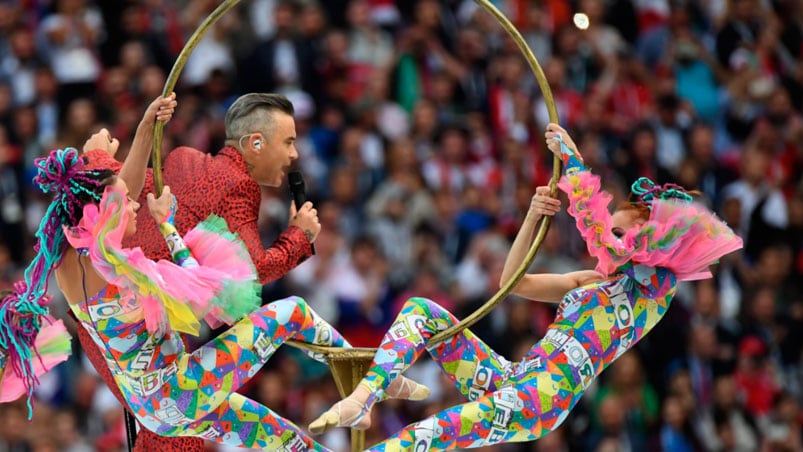 Robbie Williams dio el puntapié inicial de Rusia 2018.