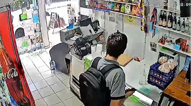Robo en una despensa de Córdoba.