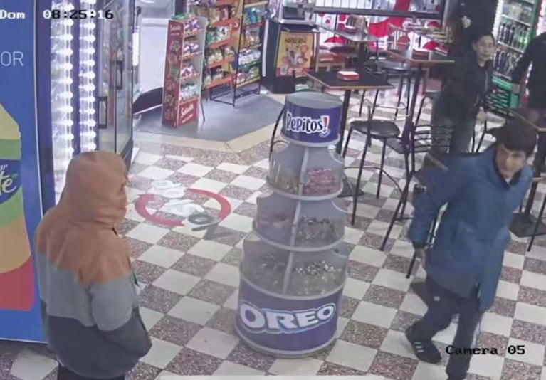 robo la plata kiosco policias